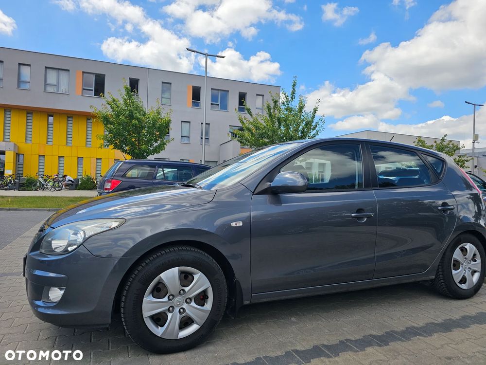 Hyundai i30 1.4 Comfort - 1
