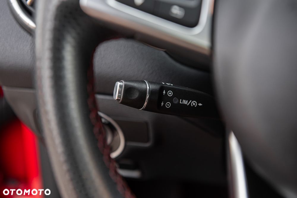 Mercedes-Benz CLA 200 7G-DCT AMG Line - 11