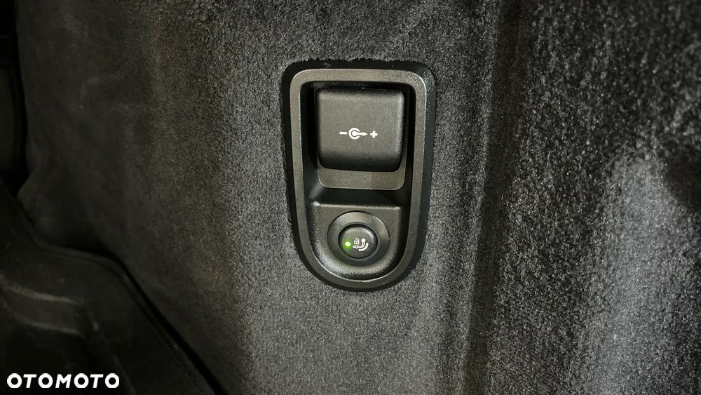 BMW Seria 5 530e xDrive - 13