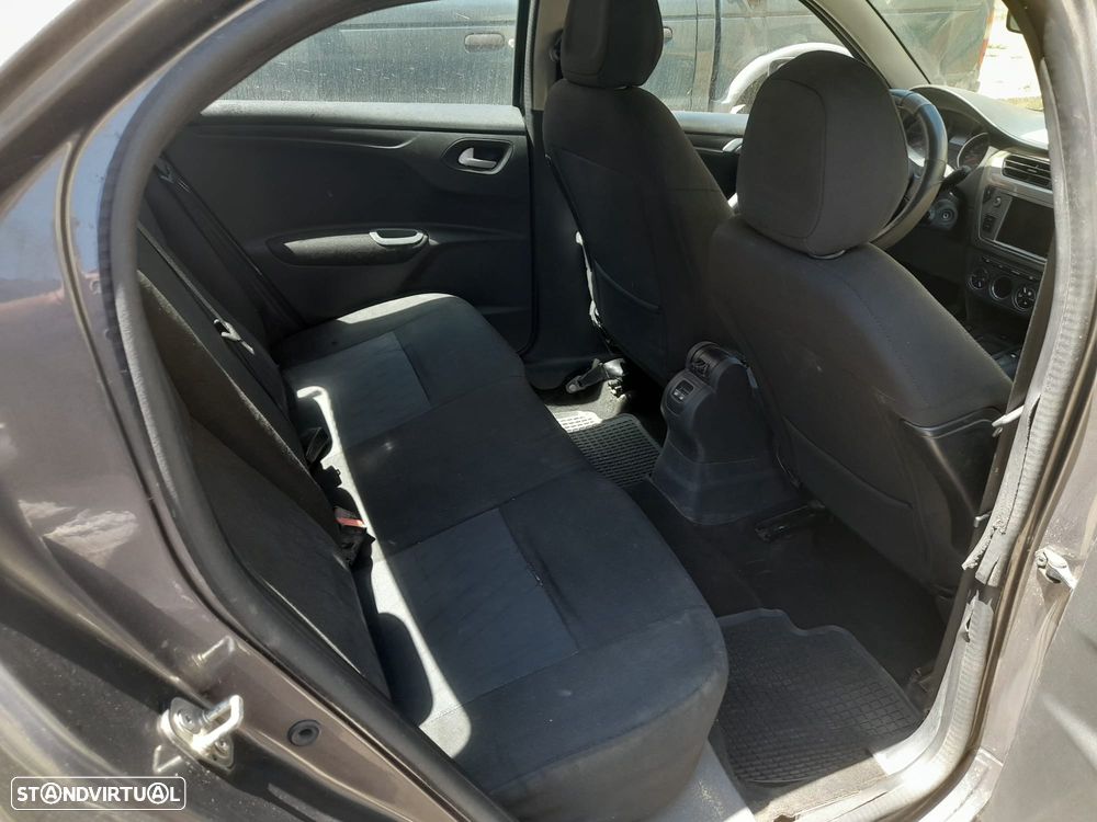 Citroën C-Elysée 1.2 PureTech Shine - 8