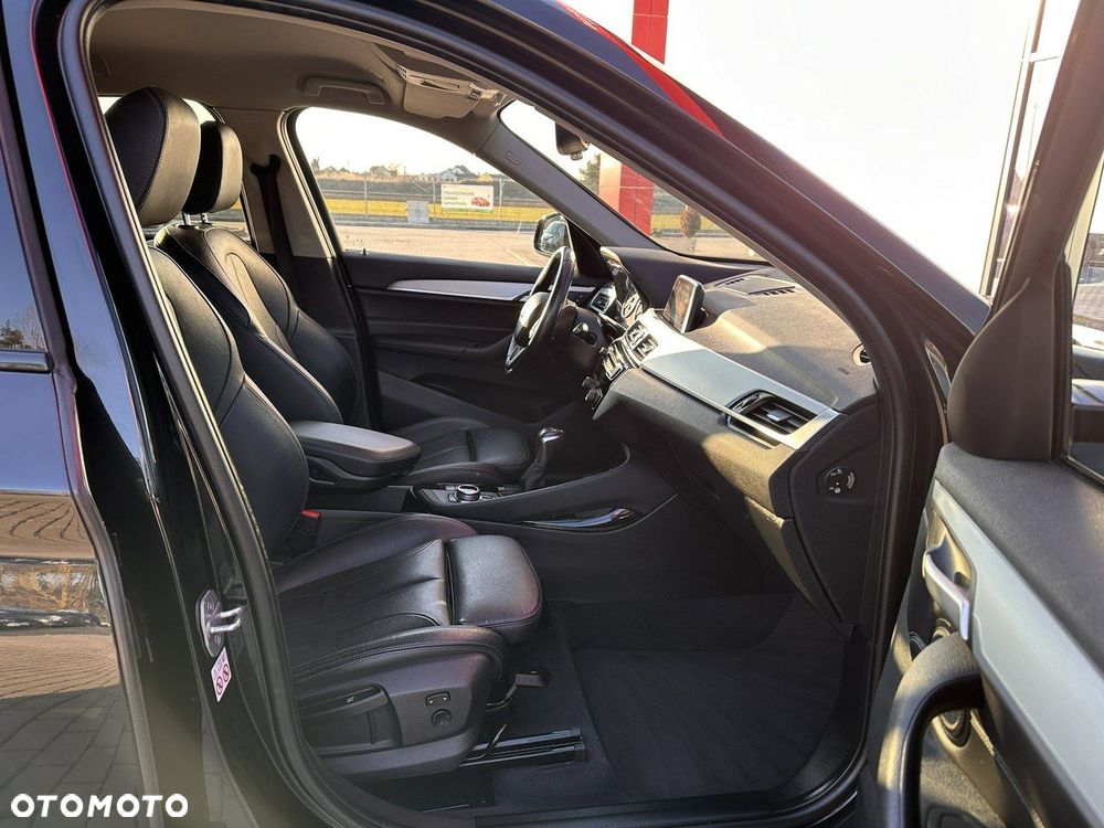 BMW X1 xDrive20i Sport - 15