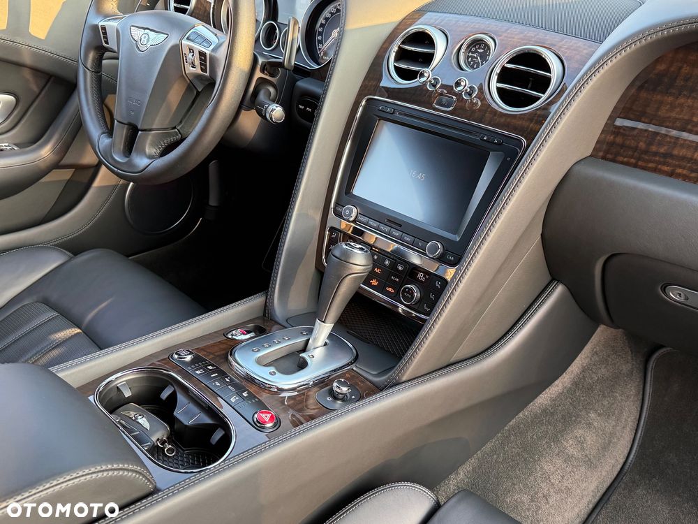 Bentley Continental GT V8 - 16