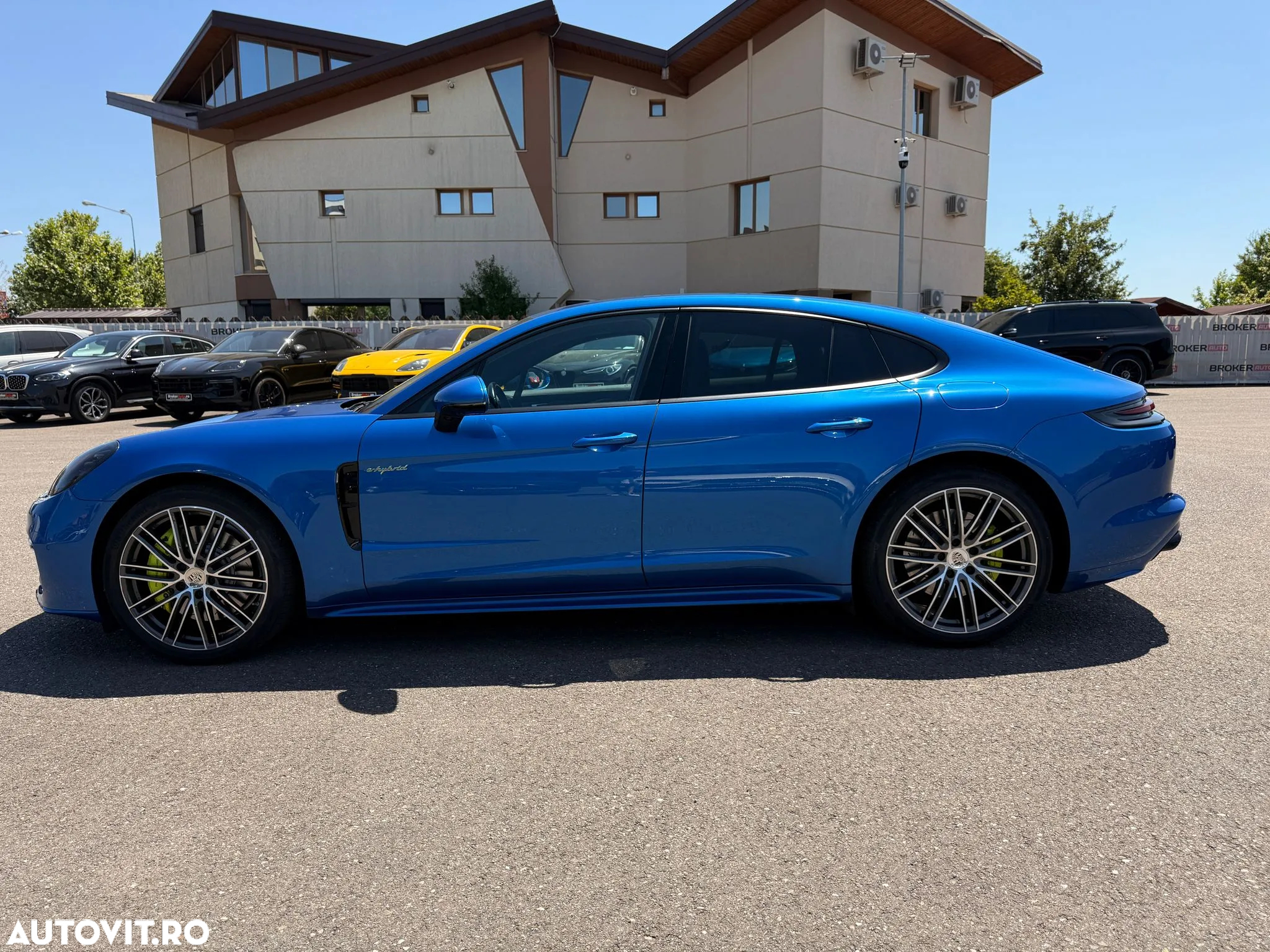 Porsche Panamera - 3