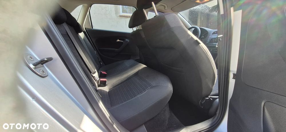 Volkswagen Polo 1.4 TDI (Blue Motion Technology) Comfortline - 10