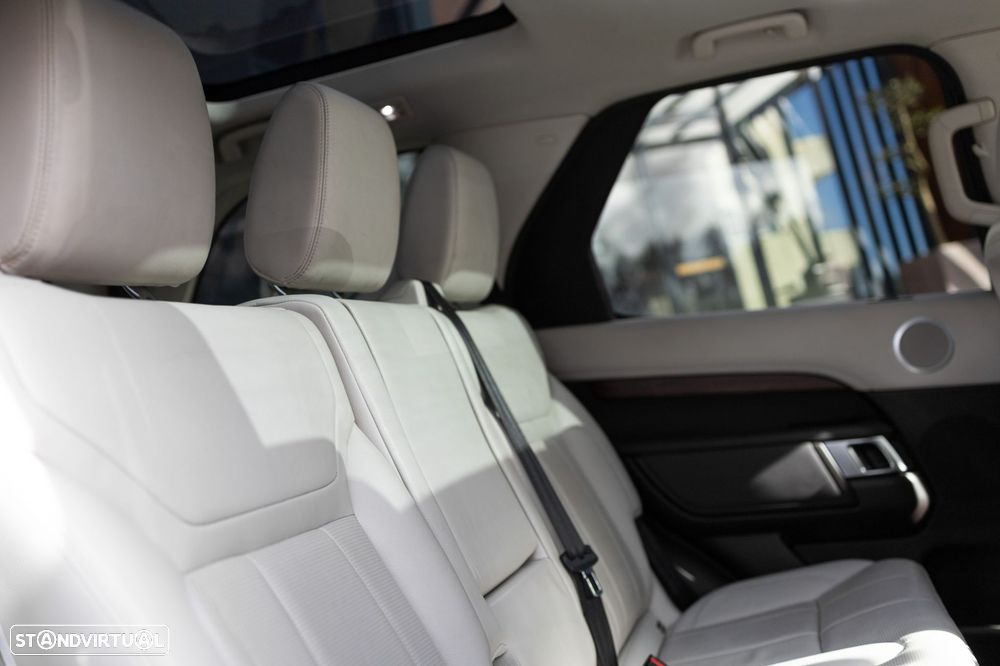 Land Rover Discovery 3.0 TD6 HSE Auto - 29