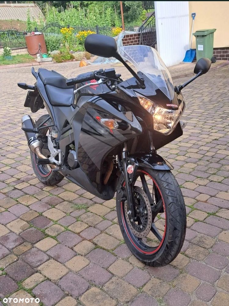 Honda CBR - 8