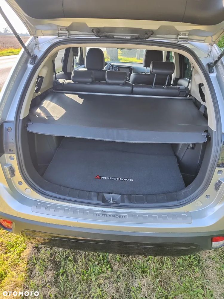 Mitsubishi Outlander - 20