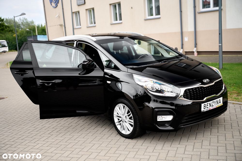 Kia Carens 1.6 GDI Dream-Team Edition - 23
