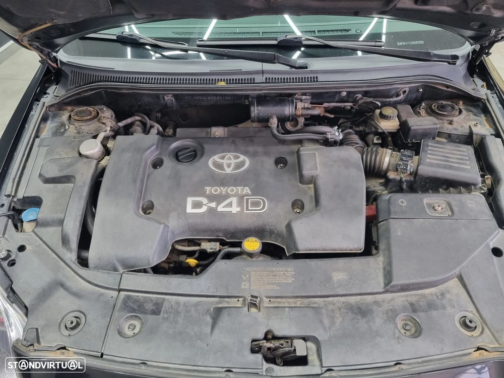 Toyota Avensis SD 2.0 D-4D Sol TA - 14
