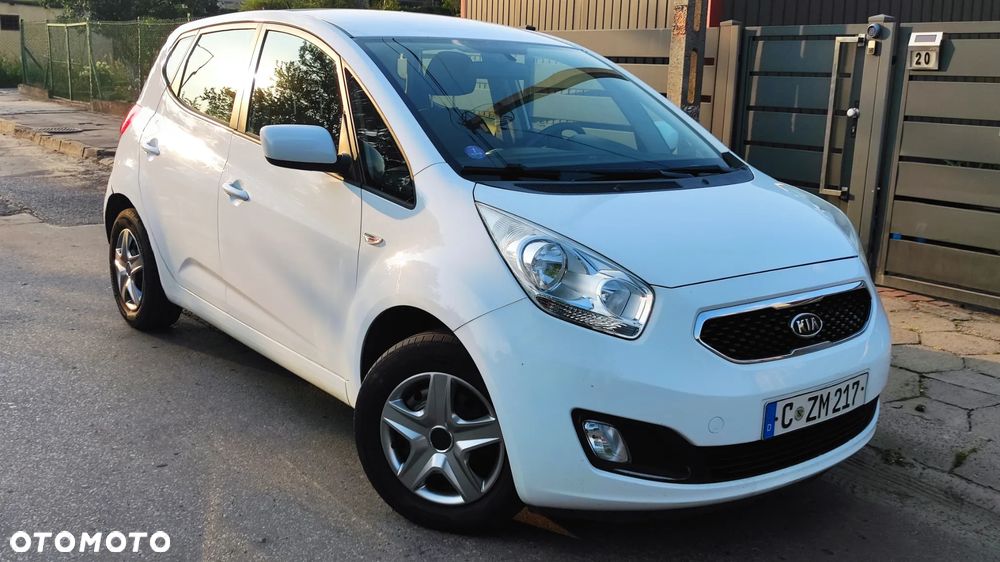 Kia Venga - 21