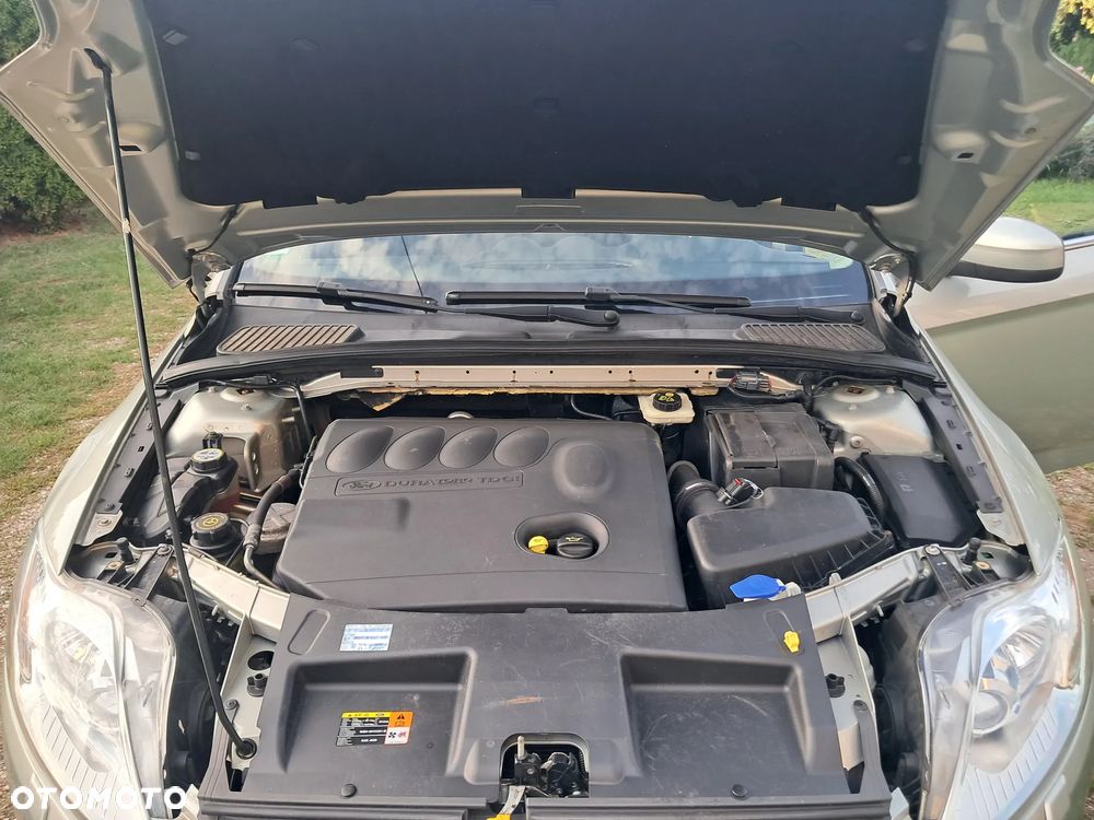 Ford Mondeo 2.0 TDCi Ghia - 30