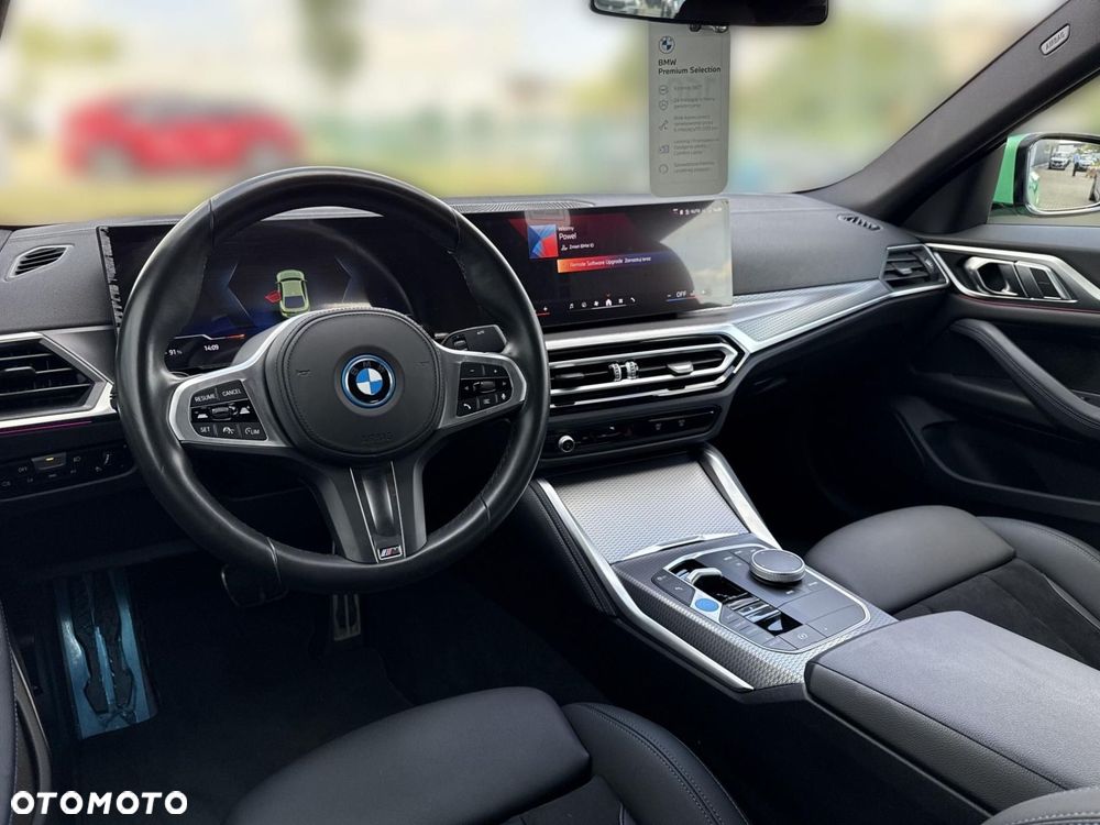BMW i4 - 11