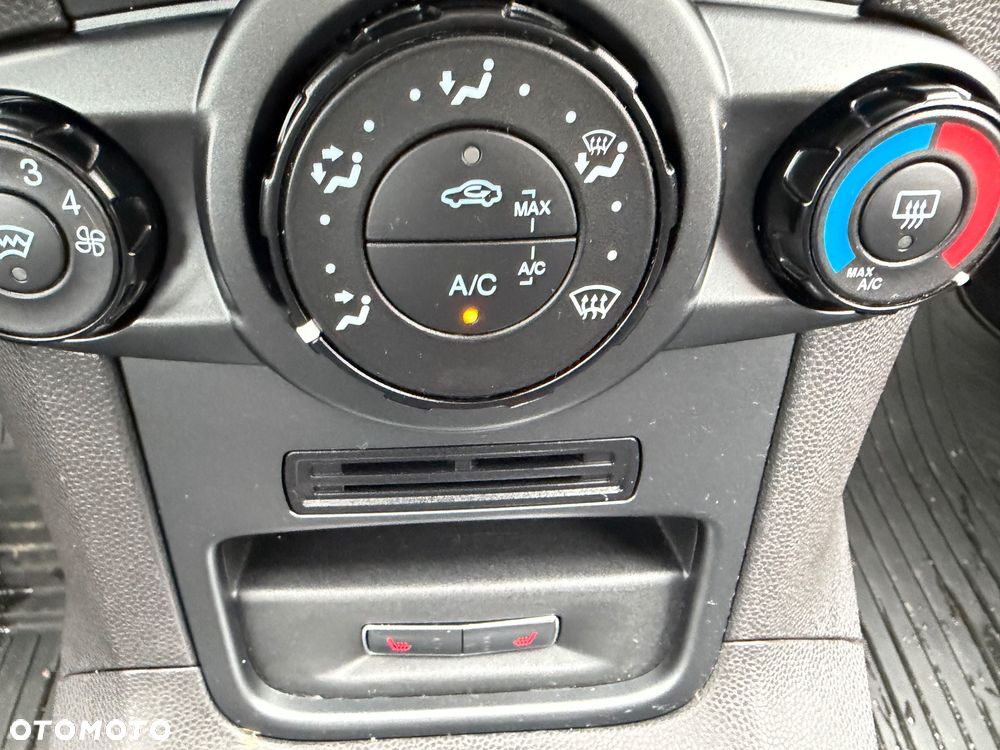 Ford Fiesta 1.25 Champions Edition - 7