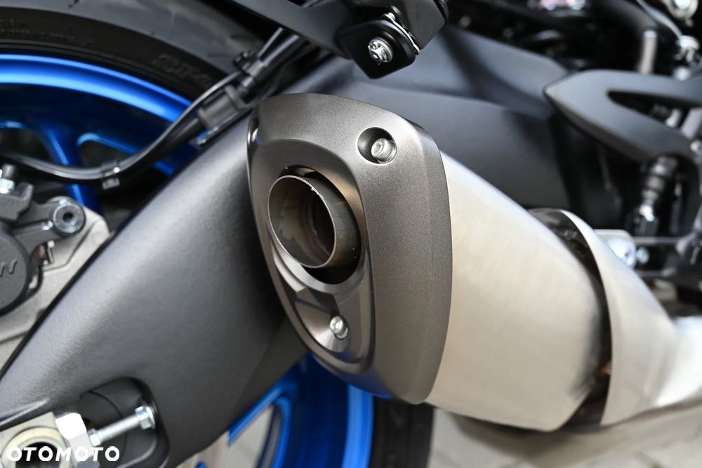 Suzuki GSX 1000 - 29
