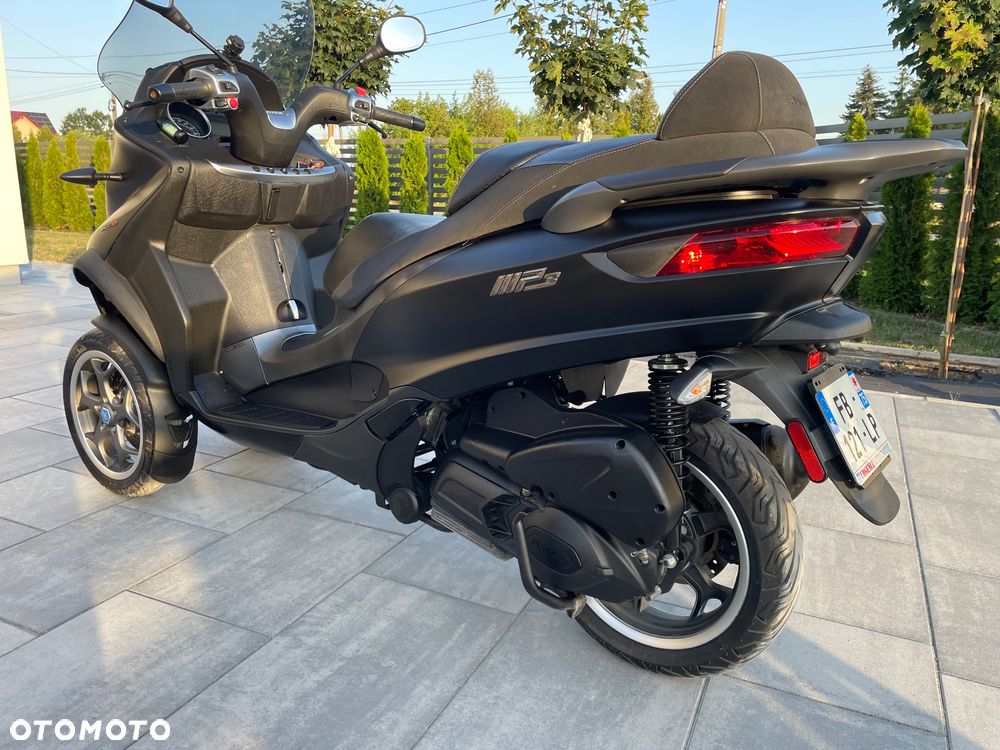 Piaggio MP-3 - 7