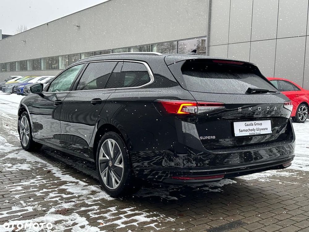 Skoda Superb 2.0 TDI SCR Selection DSG - 8