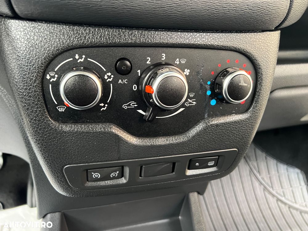 Dacia Lodgy 1.5 Blue dCi Stepway - 27