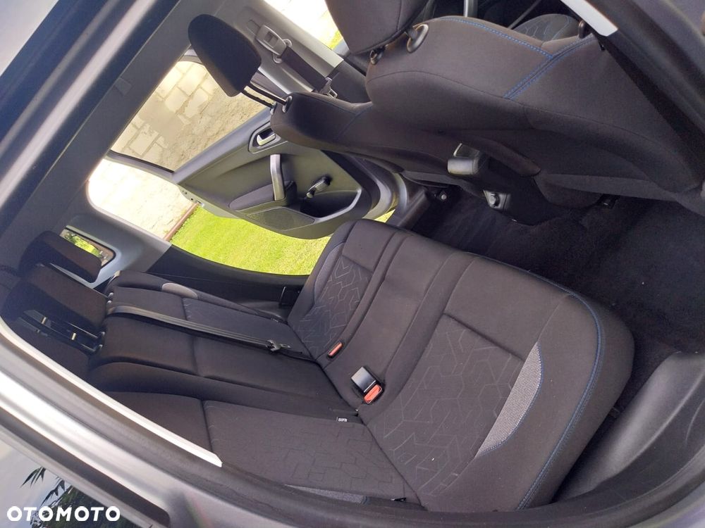 Peugeot 2008 1.2 Pure Tech Active S&S - 20