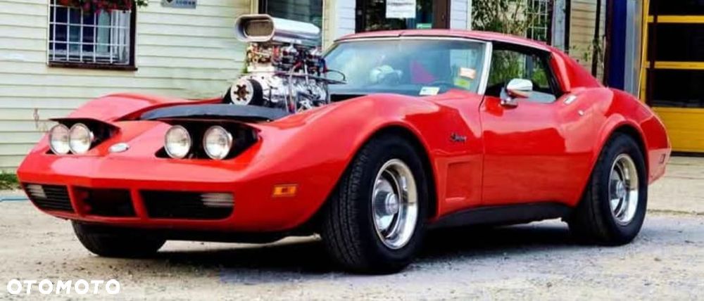 Chevrolet Corvette - 9