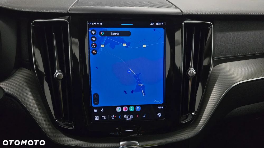 Volvo XC 60 B4 D AWD Ultimate Dark - 32