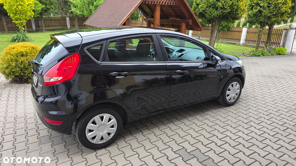 Ford Fiesta 1.25 Celebration - 7