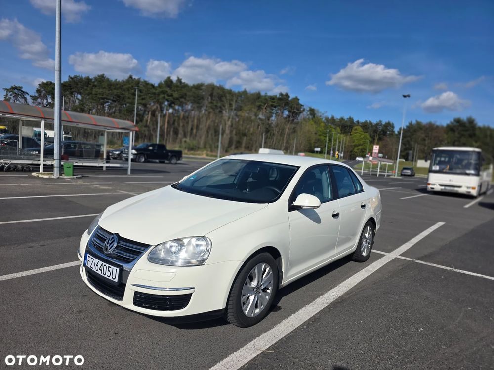 Volkswagen Jetta 1.9 TDI DPF Comfortline - 2