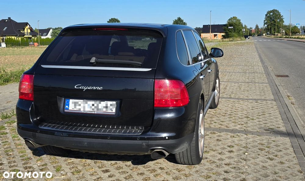 Porsche Cayenne - 5