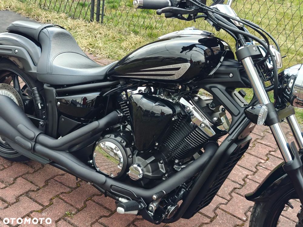Yamaha XVS - 11