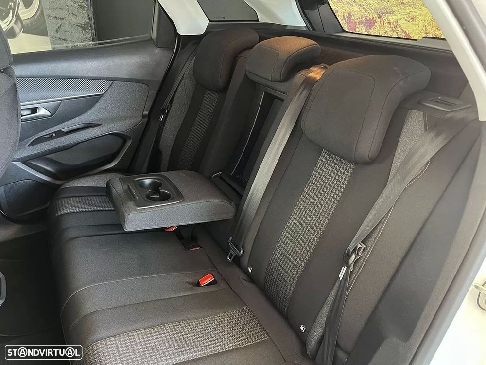 Peugeot 3008 BlueHDi 130 Stop & Start Active - 23