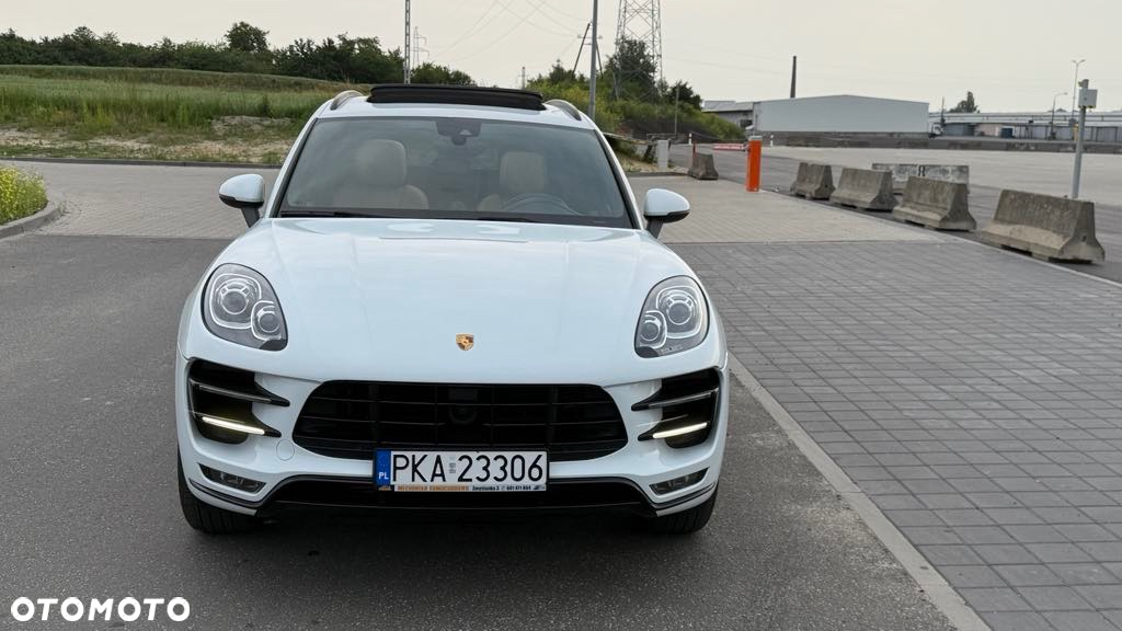 Porsche Macan - 3