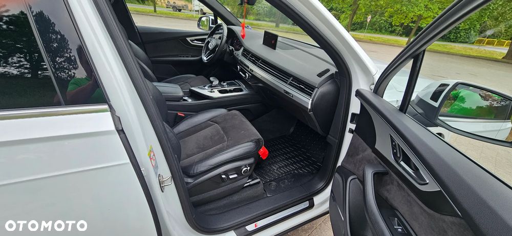 Audi Q7 - 6