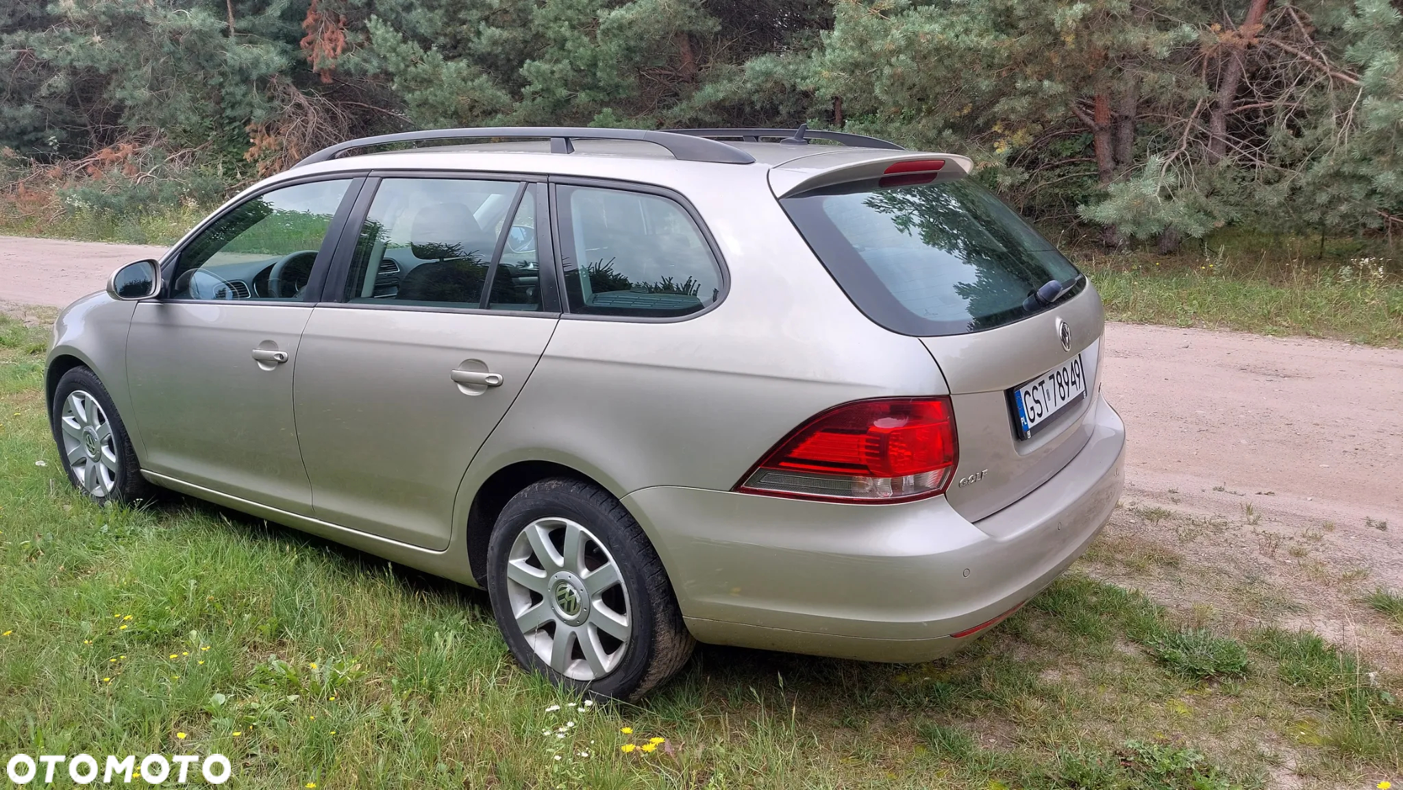 Volkswagen Golf VI 1.6 TDI Trendline - 2