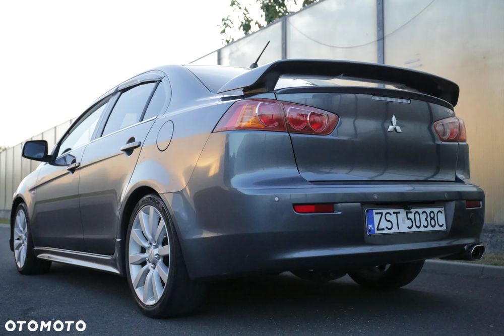 Mitsubishi Lancer 1.8 Intense - 4