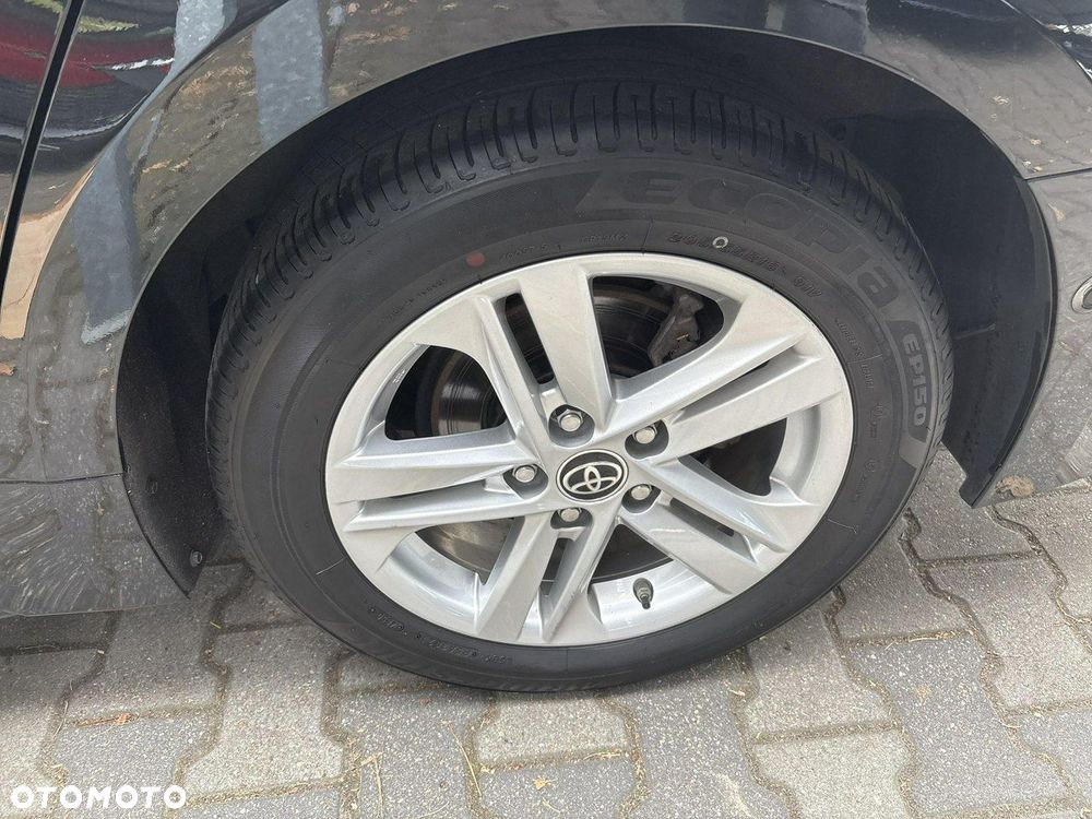 Toyota Corolla - 32