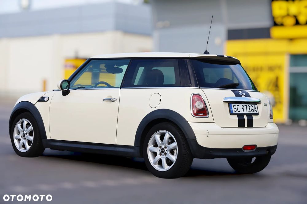 MINI ONE Standard - 8