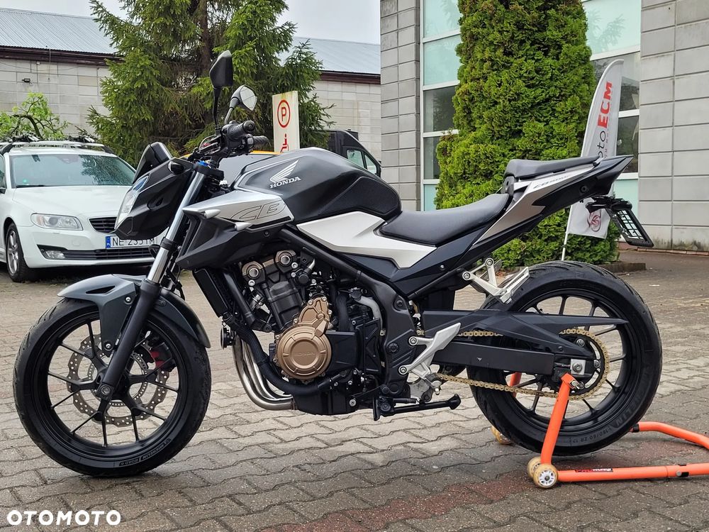 Honda CB - 12