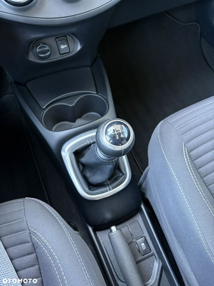 Toyota Yaris - 31