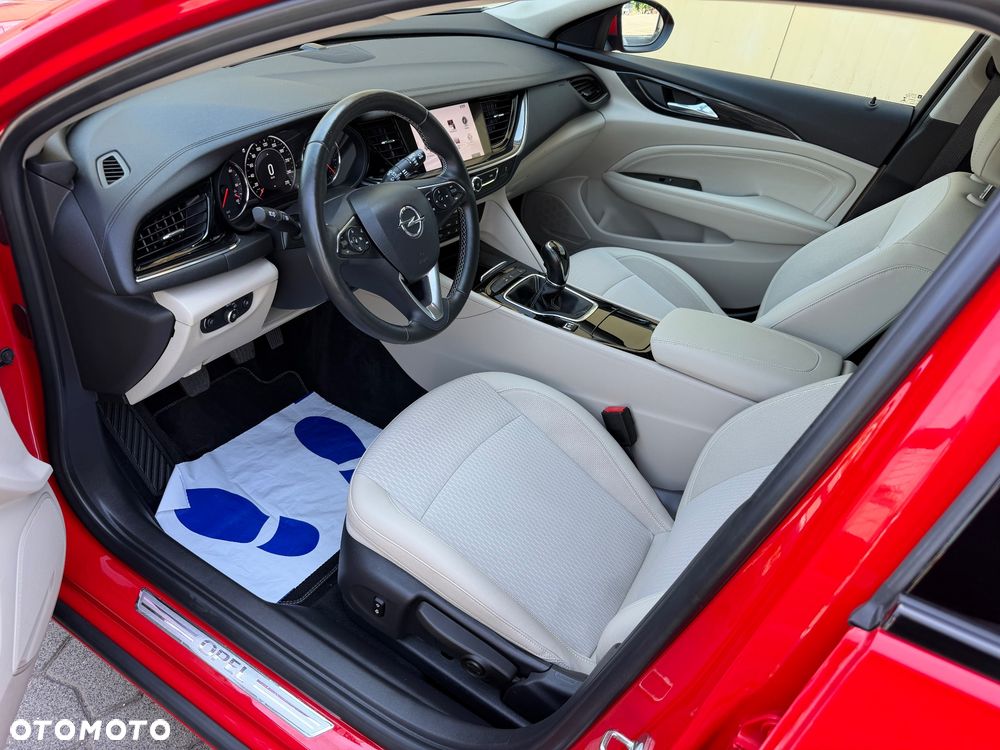 Opel Insignia - 8