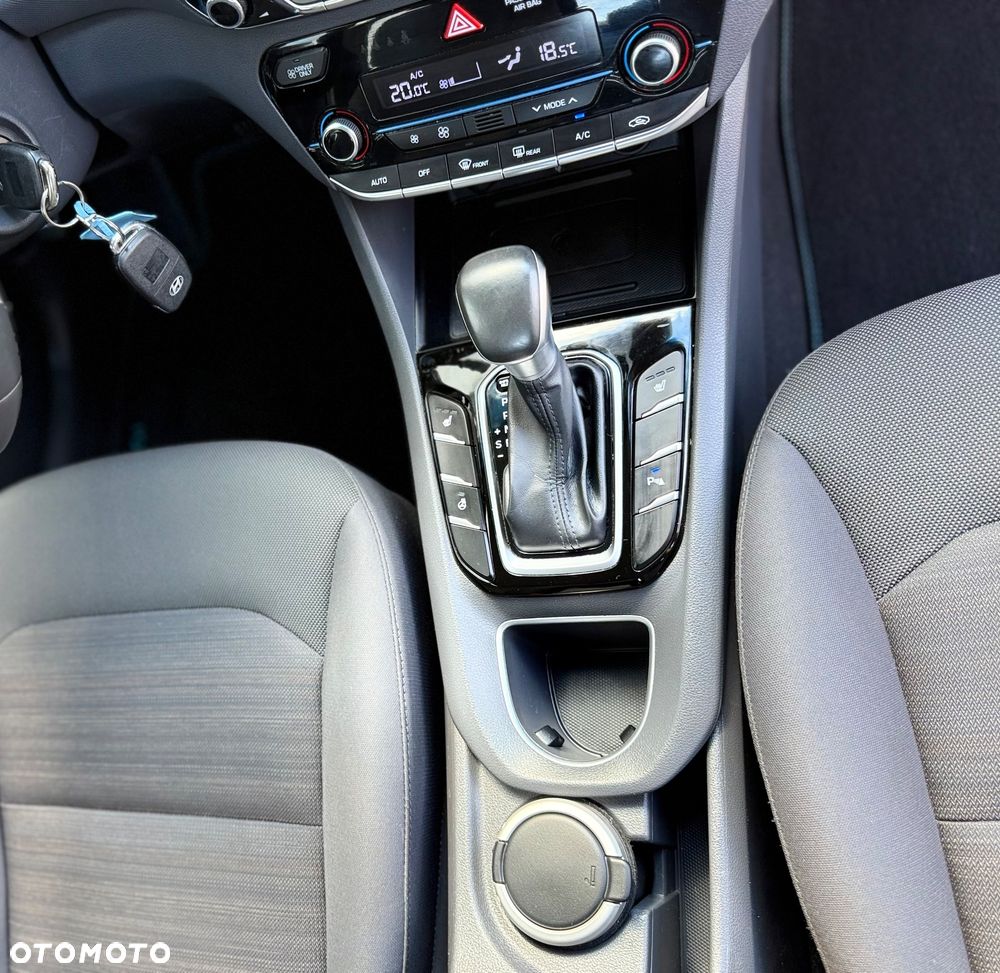 Hyundai IONIQ 1.6 GDI Style - 13
