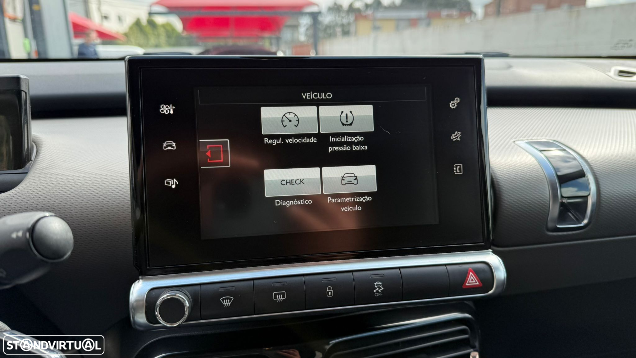 Citroën C4 Cactus 1.2 PureTech Shine - 33