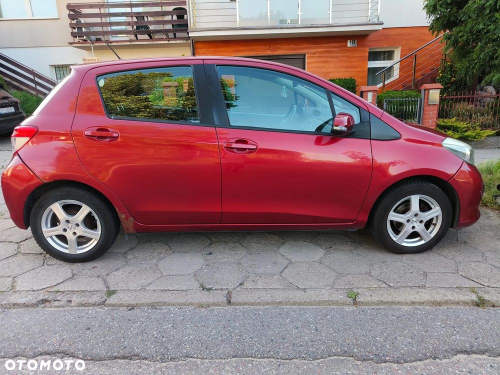 Toyota Yaris - 16