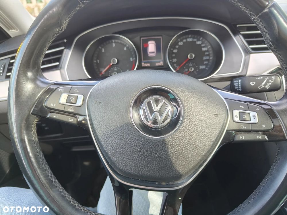 Volkswagen Passat Variant 1.6 TDI (BlueMotion Technology) DSG Comfortline - 5