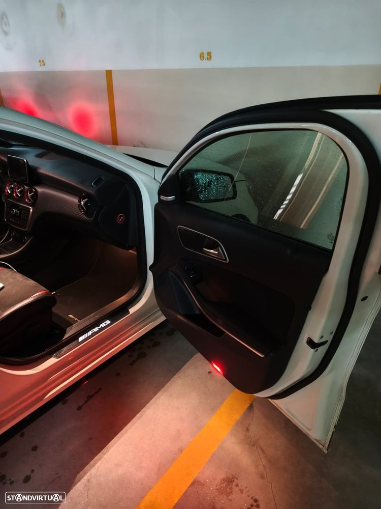 Mercedes-Benz A 45 AMG 4-Matic - 2