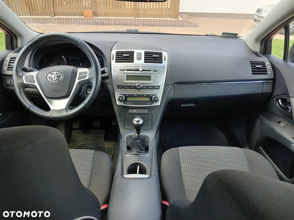 Toyota Avensis 2.0 D-4D Active - 15
