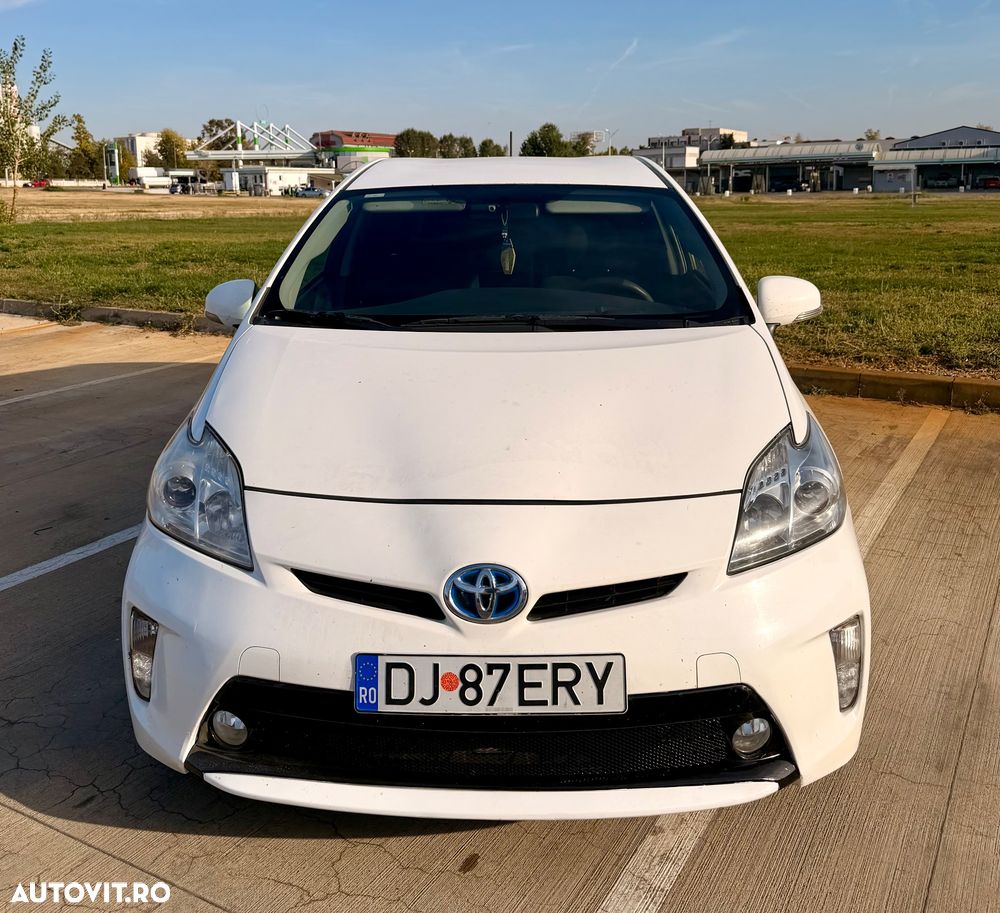 Toyota Prius - 4