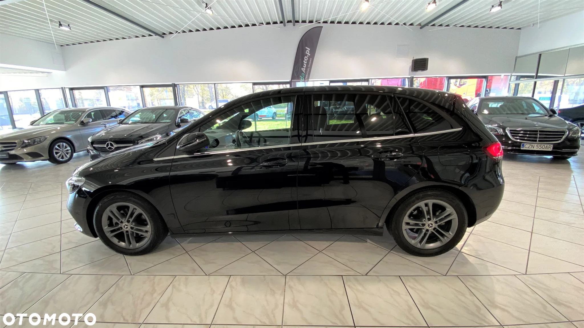 Mercedes-Benz Klasa B 180 d Style 7G-DCT - 3
