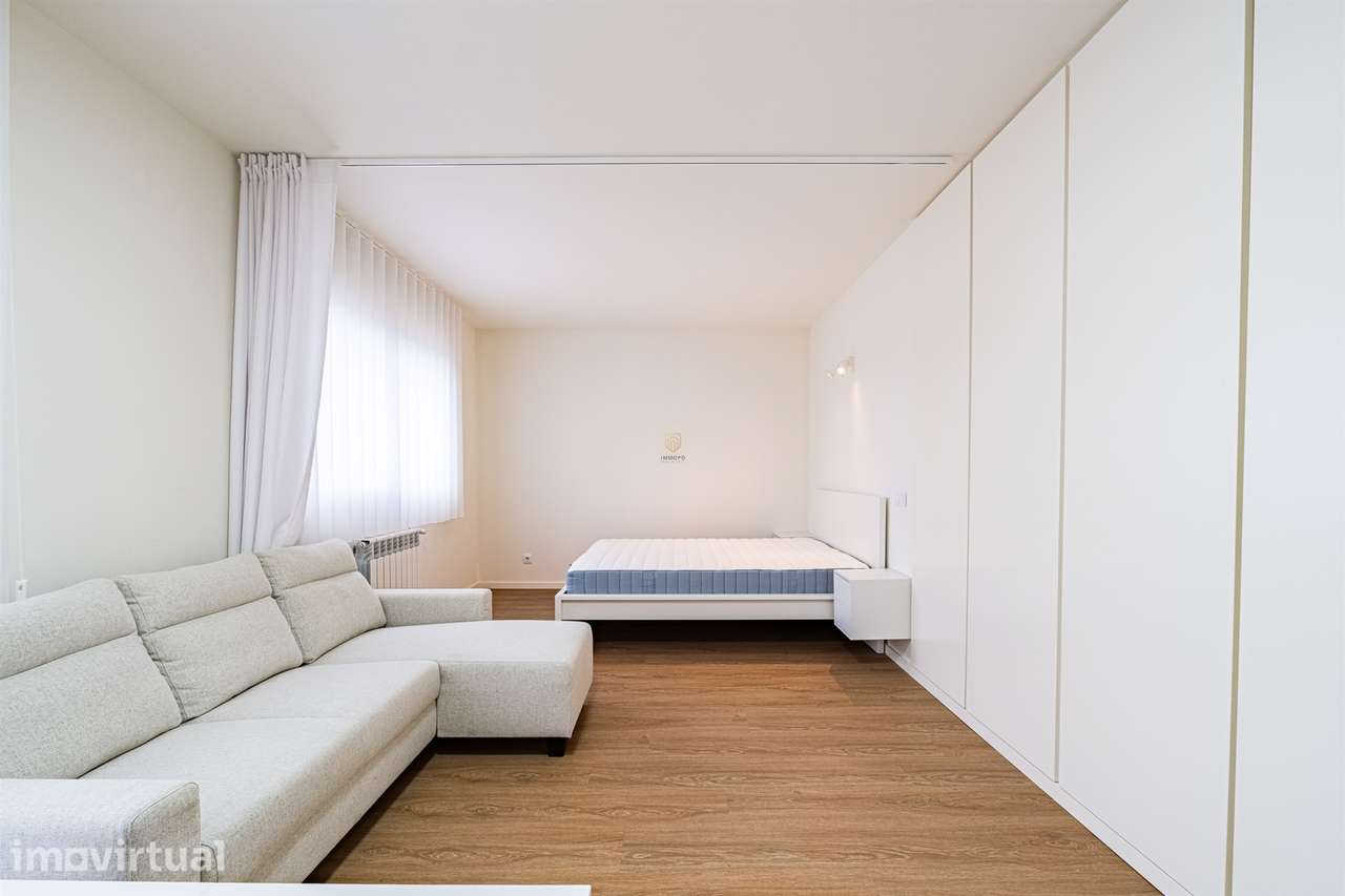 Apartamento T0 equipado e mobilado nas Antas, para venda. - Grande imagem: 3/22
