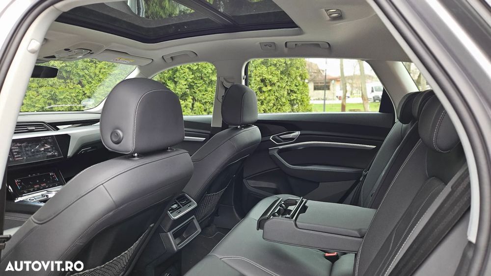 Audi e-tron 55 quattro - 23