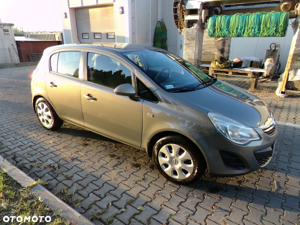 Opel Corsa - 4