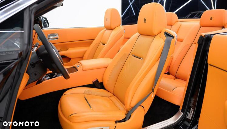 Rolls-Royce Dawn Standard - 12